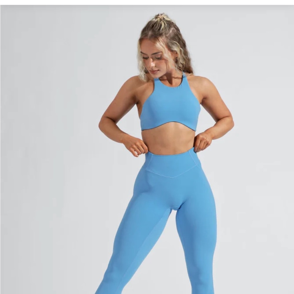 Curve Sports Bra (white)